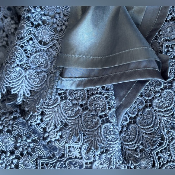Lily & Taylor Blue Silk Wool 2pc Skirt Suit w/Floral Rosette Lace Brocade NWT 14 - Picture 7 of 16